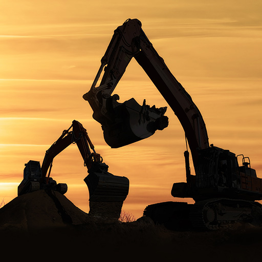 Thumbnail zu Page-Thema; Baumeister Metzele, Bauabwicklung; Bild zeigt: Baukräne, Bagger, und andere Baumaschienen auf Baustelle von Einfamilienhäusern vor Sonnenuntergang